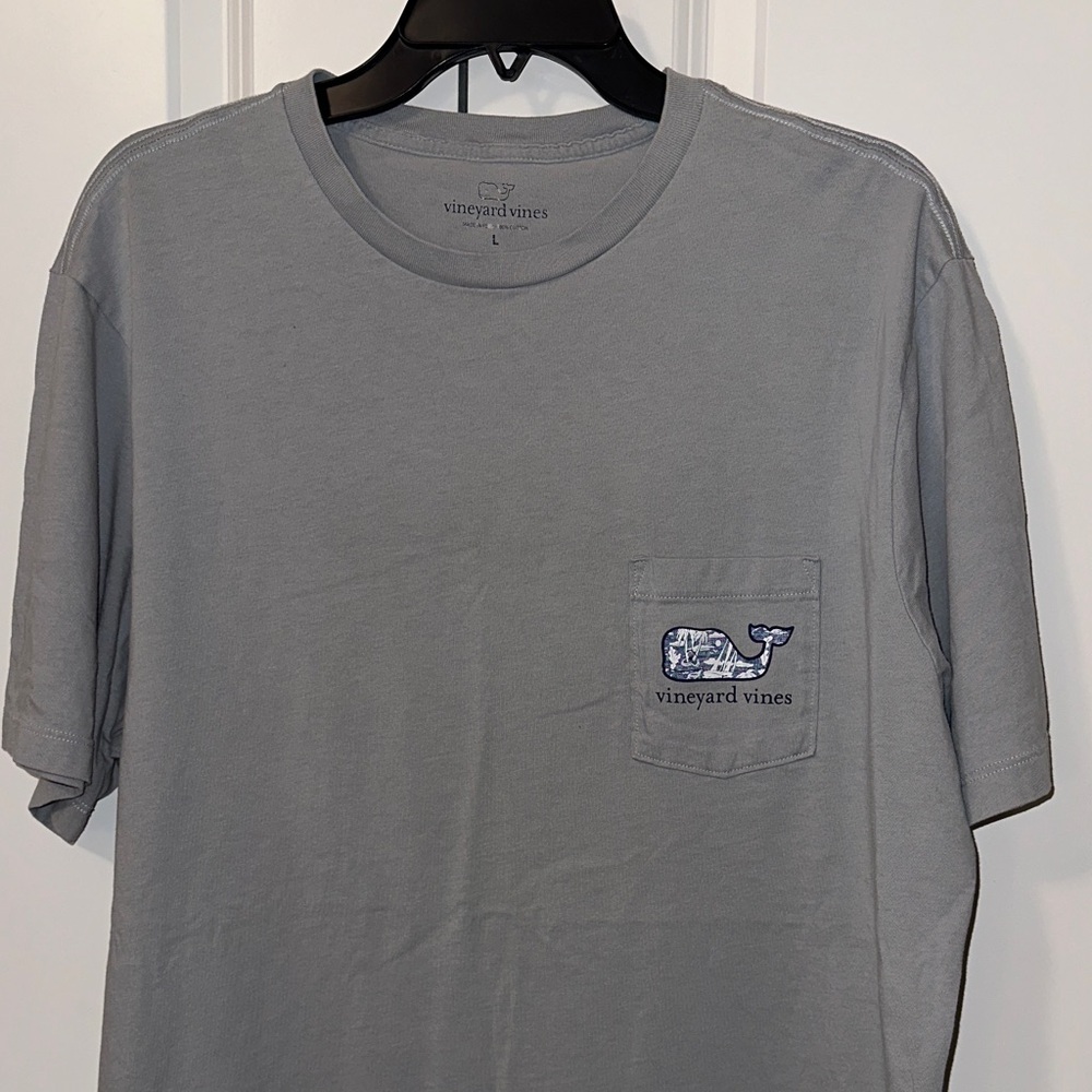 Vineyard Vines Short Sleeve Tee - Size Large